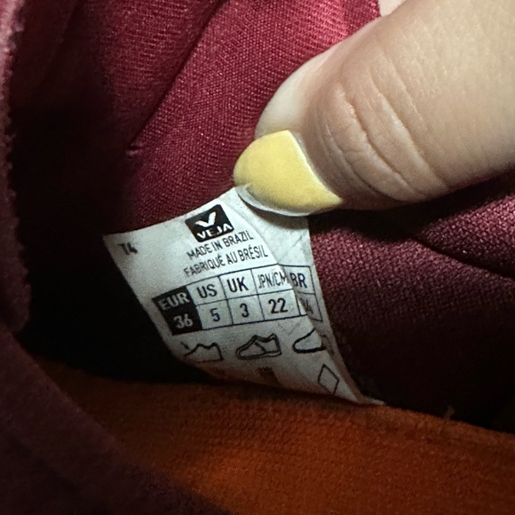 Veja Women's Sneakers! - Picture 7 of 13